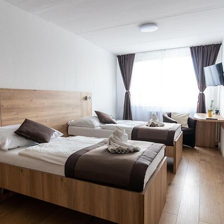 Hotel Akademia Кошице Экстерьер фото