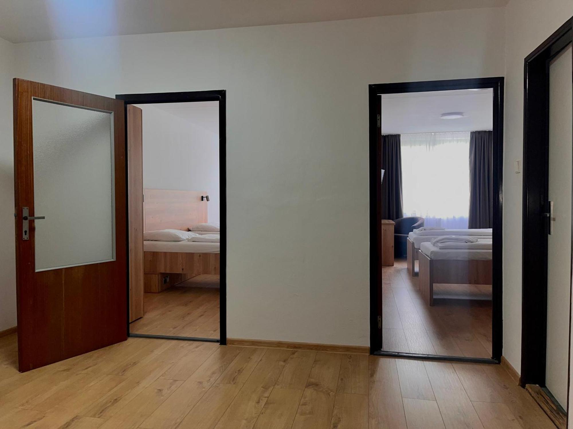 Hotel Akademia Кошице Экстерьер фото